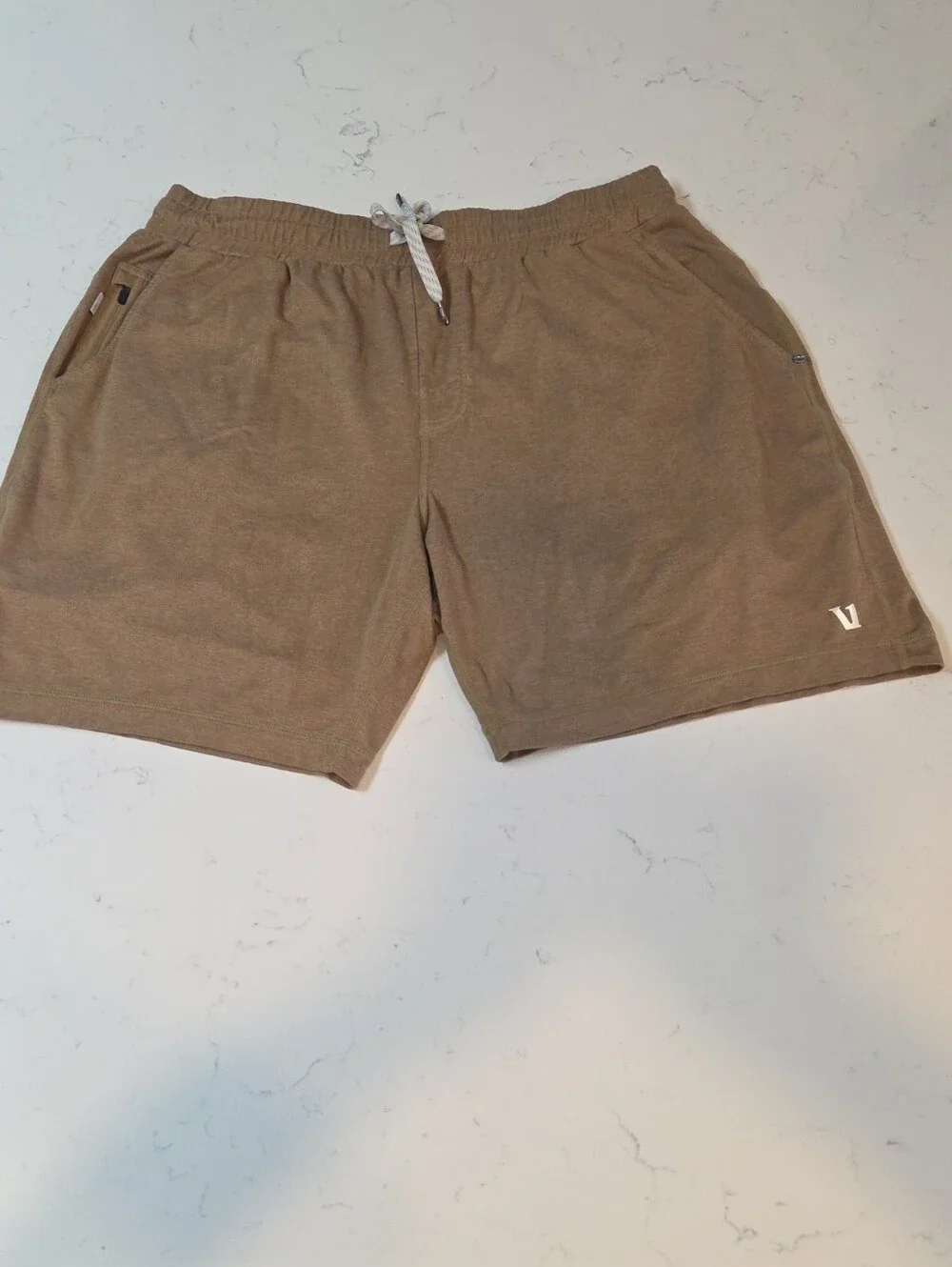 Vuori Mens Athletic Drawstring Brown Shorts with Side and Back Zip Pockets